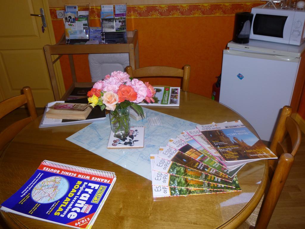 Mailly-Maillet Family Delcour Bed & Breakfast エクステリア 写真
